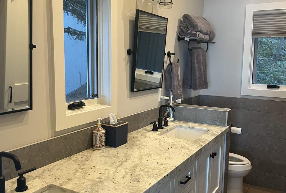 Grand View Lodge at Arrowhead - Lake Arrowhead, California