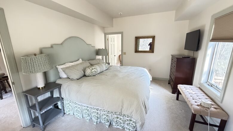 Elegant Lakeview Cabin Near Downtown Blowing Rock - Blowing Rock, North Carolina