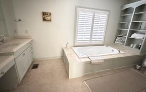 Elegant Lakeview Cabin Near Downtown Blowing Rock - Blowing Rock, North Carolina