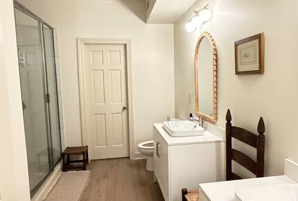 Elegant Lakeview Cabin Near Downtown Blowing Rock - Blowing Rock, North Carolina