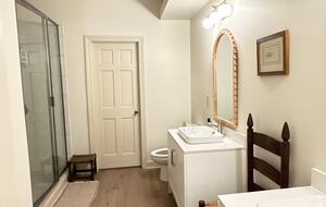 Elegant Lakeview Cabin Near Downtown Blowing Rock - Blowing Rock, North Carolina