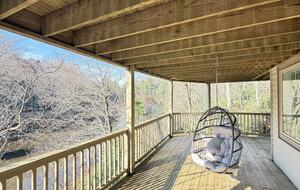 Elegant Lakeview Cabin Near Downtown Blowing Rock - Blowing Rock, North Carolina