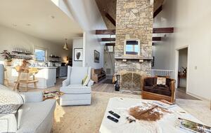 Elegant Lakeview Cabin Near Downtown Blowing Rock - Blowing Rock, North Carolina