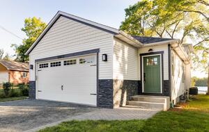 Gages Lake Waterfront Retreat with Private Dock - Grayslake, Illinois