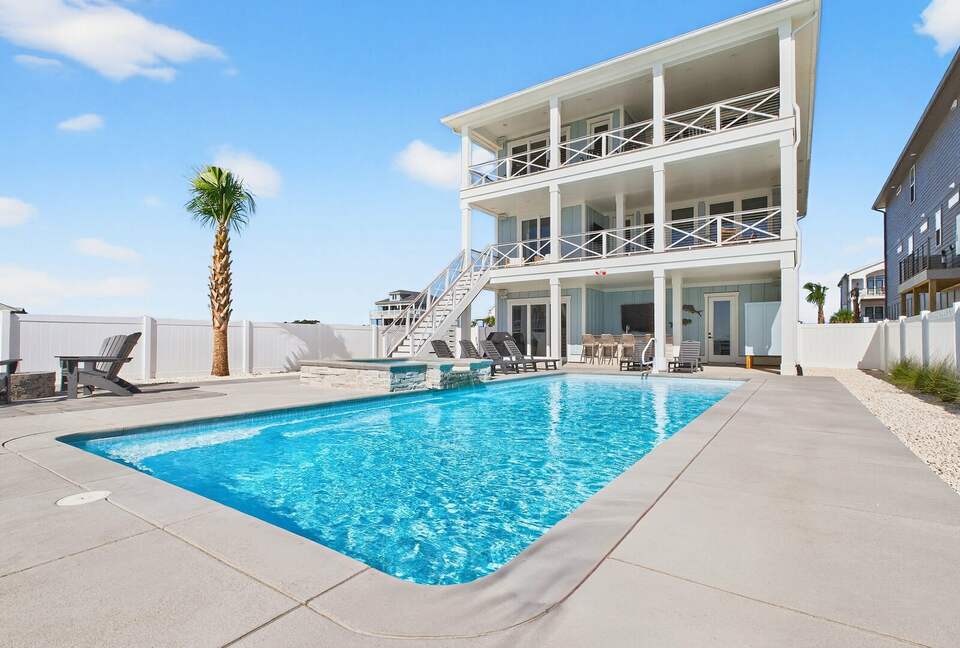 New Ocean Isle Retreat with Direct Beach Access & Tiki Bar - Ocean Isle Beach, North Carolina