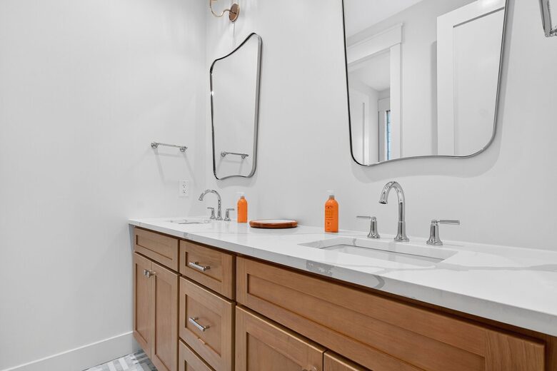 New Ocean Isle Retreat with Direct Beach Access & Tiki Bar - Ocean Isle Beach, North Carolina