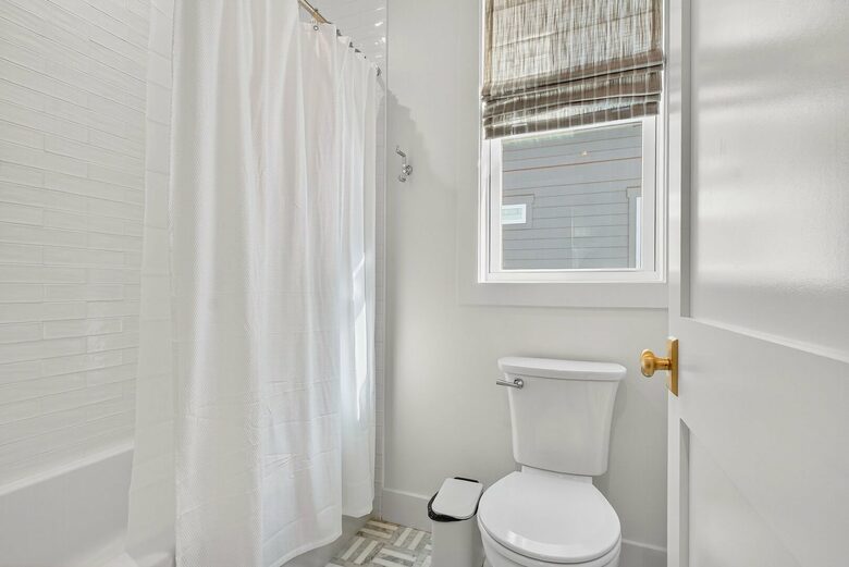 New Ocean Isle Retreat with Direct Beach Access & Tiki Bar - Ocean Isle Beach, North Carolina