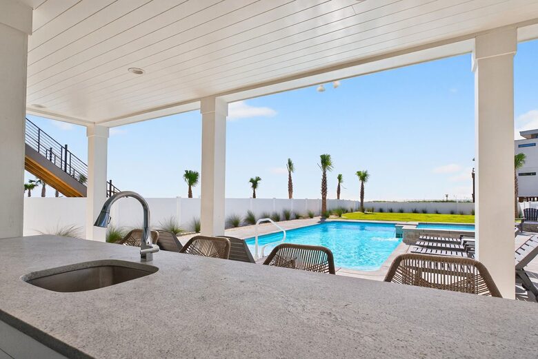 New Ocean Isle Retreat with Direct Beach Access & Tiki Bar - Ocean Isle Beach, North Carolina