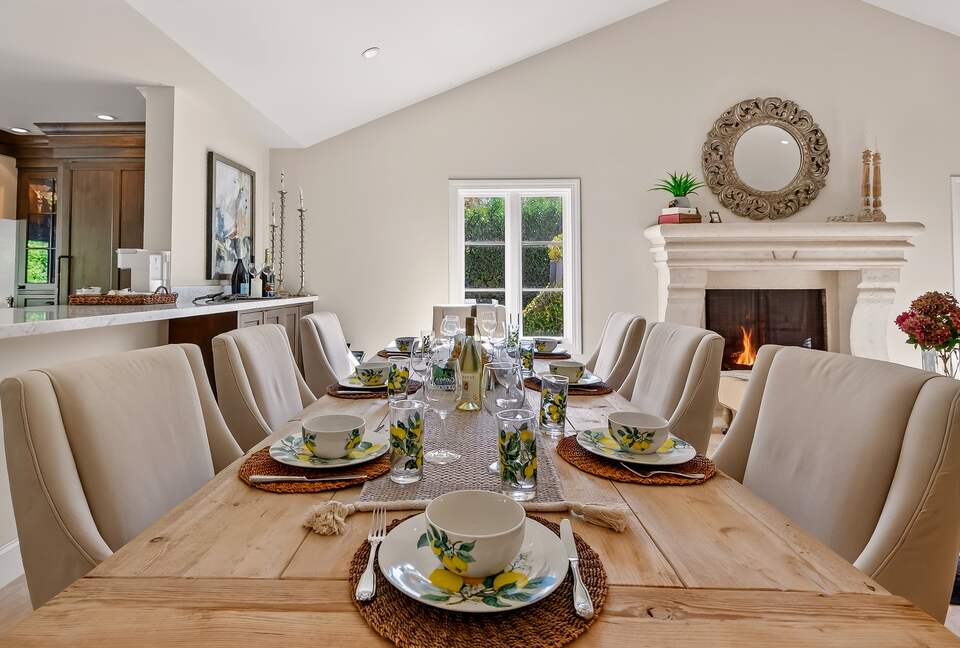 Designer Napa Retreat Overlooking Mt. George - Napa, California