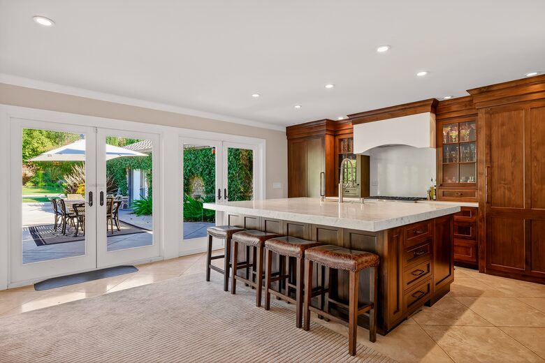 Designer Napa Retreat Overlooking Mt. George - Napa, California