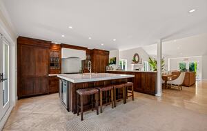 Designer Napa Retreat Overlooking Mt. George - Napa, California