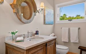 Designer Napa Retreat Overlooking Mt. George - Napa, California