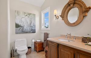 Designer Napa Retreat Overlooking Mt. George - Napa, California