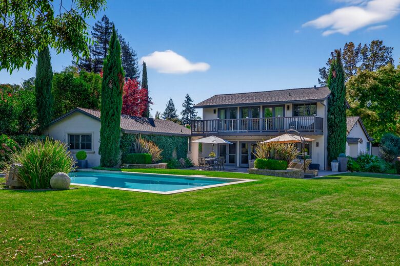 Designer Napa Retreat Overlooking Mt. George - Napa, California
