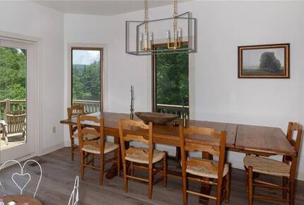 Elegant Lakeview Cabin Near Downtown Blowing Rock - Blowing Rock, North Carolina