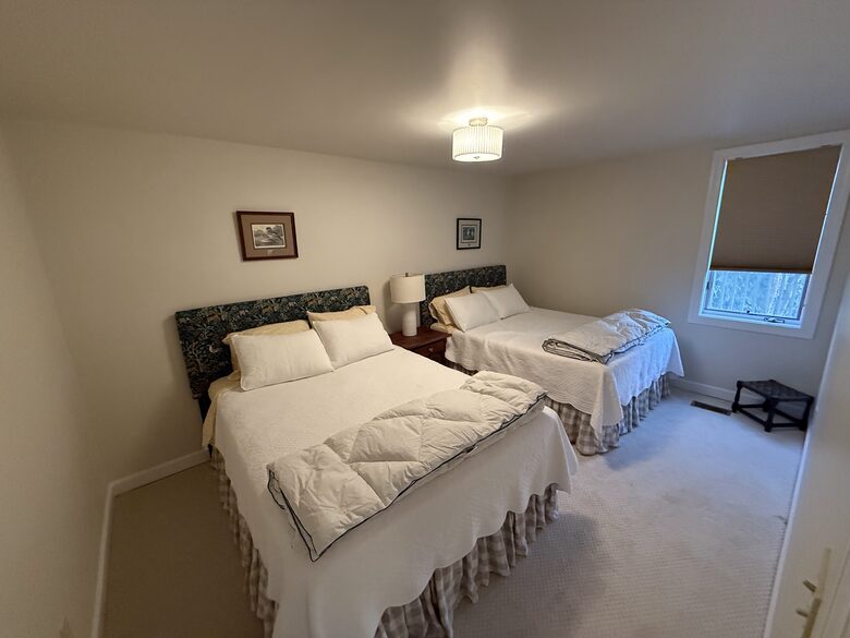 Elegant Lakeview Cabin Near Downtown Blowing Rock - Blowing Rock, North Carolina