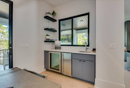 Savannah River Modern with Resort-Style Amenities - Evans, Georgia