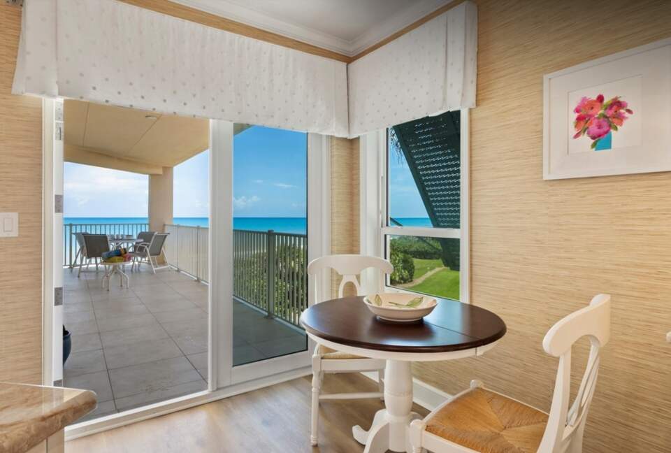 Elegant Sea Oaks Retreat in Vero Beach - Vero Beach, Florida