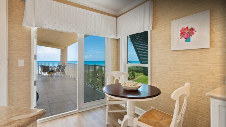 Elegant Sea Oaks Retreat in Vero Beach - Vero Beach, Florida