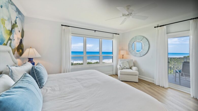 Elegant Sea Oaks Retreat in Vero Beach - Vero Beach, Florida