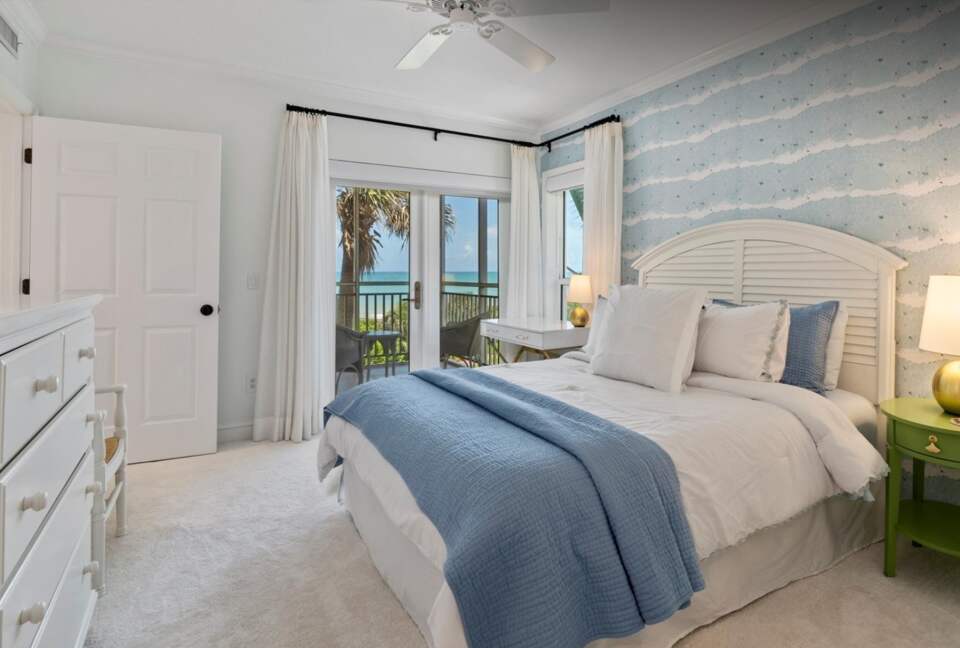 Elegant Sea Oaks Retreat in Vero Beach - Vero Beach, Florida