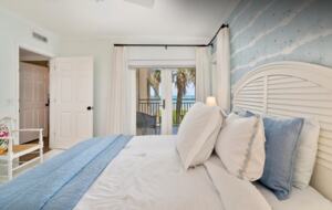 Elegant Sea Oaks Retreat in Vero Beach - Vero Beach, Florida