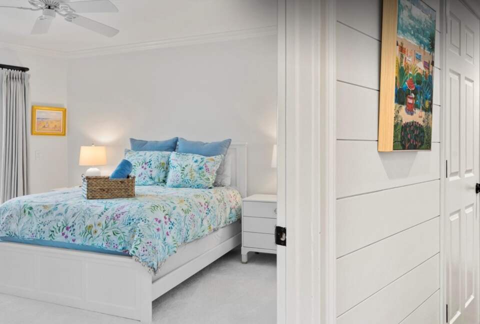 Elegant Sea Oaks Retreat in Vero Beach - Vero Beach, Florida