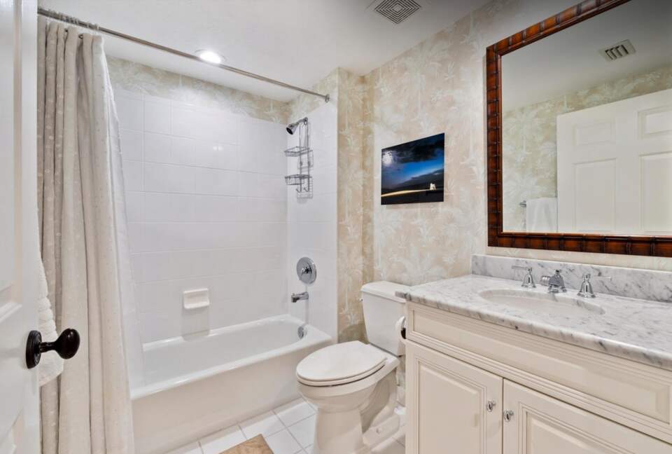 Elegant Sea Oaks Retreat in Vero Beach - Vero Beach, Florida