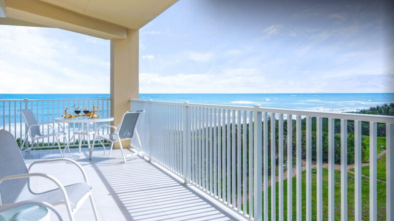 Elegant Sea Oaks Retreat in Vero Beach - Vero Beach, Florida