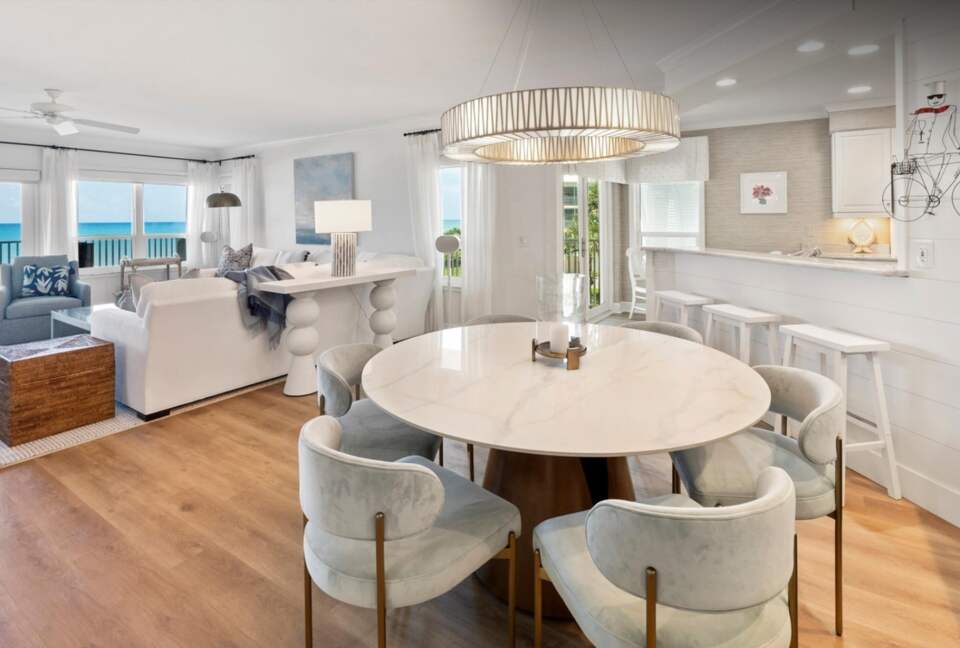 Elegant Sea Oaks Retreat in Vero Beach - Vero Beach, Florida