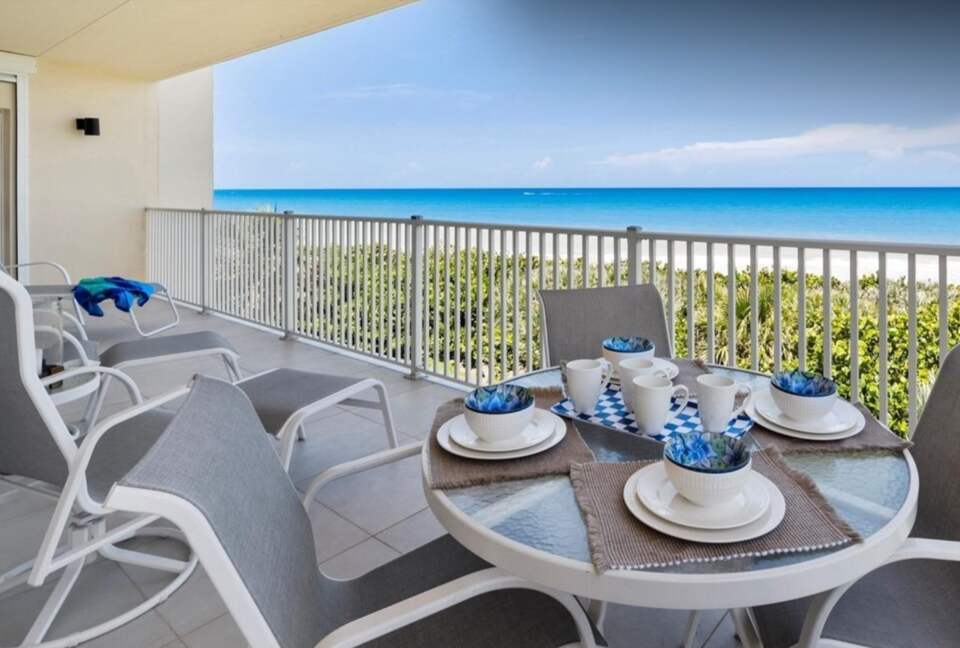 Elegant Sea Oaks Retreat in Vero Beach - Vero Beach, Florida