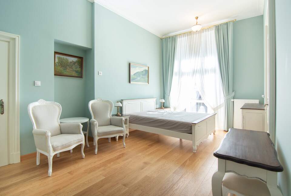 Refined Modern Residence - Lodz, Poland