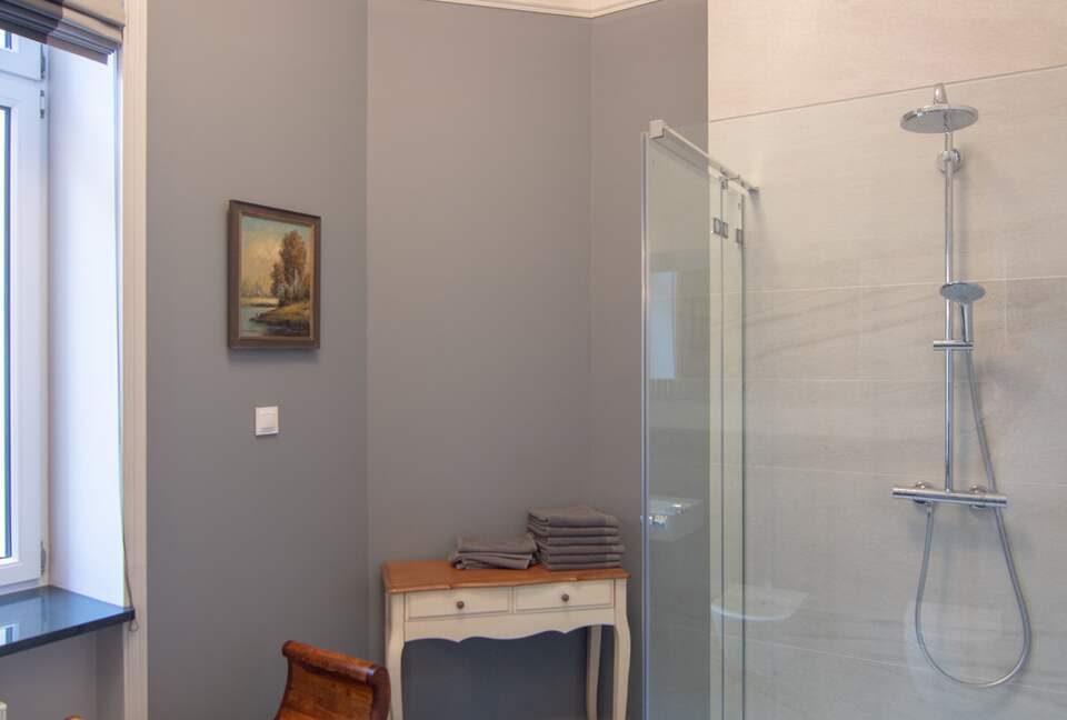 Refined Modern Residence - Lodz, Poland