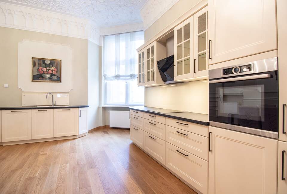 Refined Modern Residence - Lodz, Poland