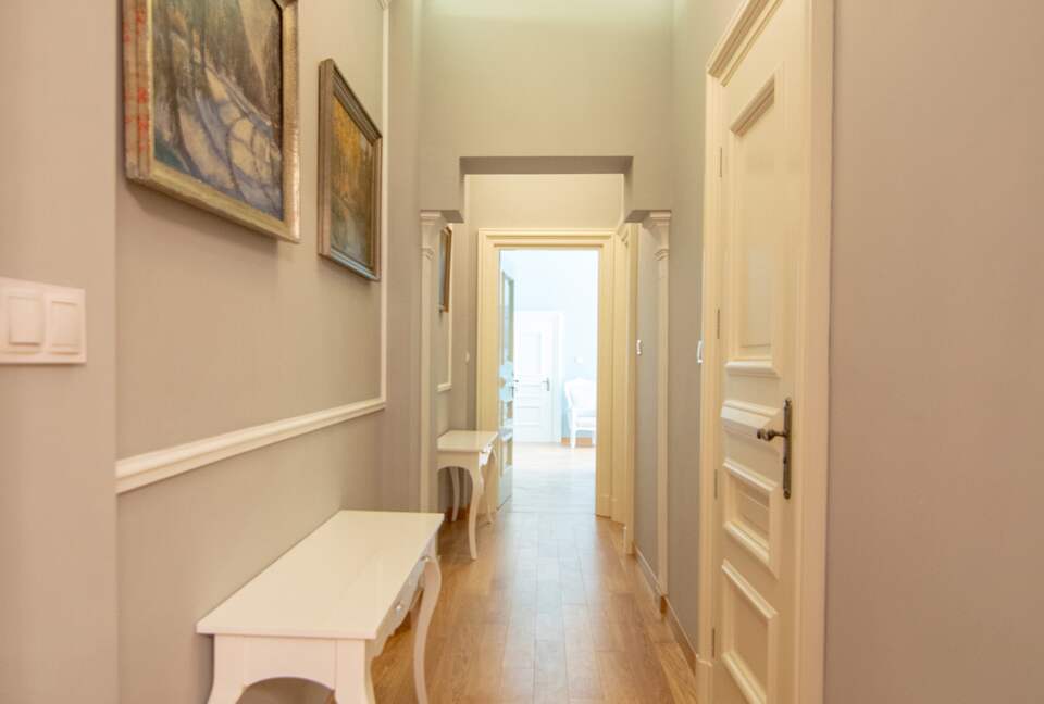 Refined Modern Residence - Lodz, Poland