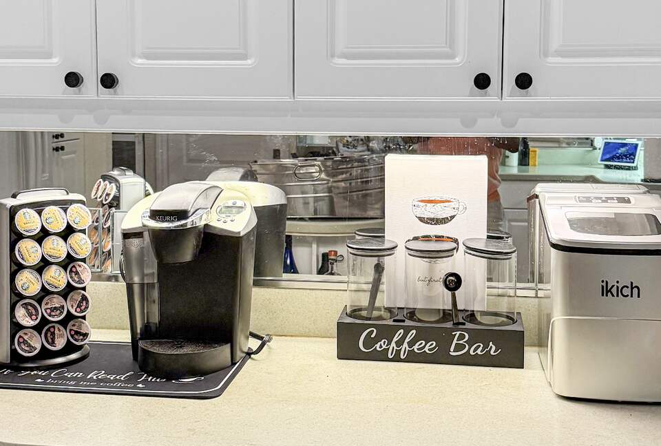 Villa Solora Modern Spanish-Inspired Retreat on Florida’s Intracoastal Waterway - Port Charlotte, Florida