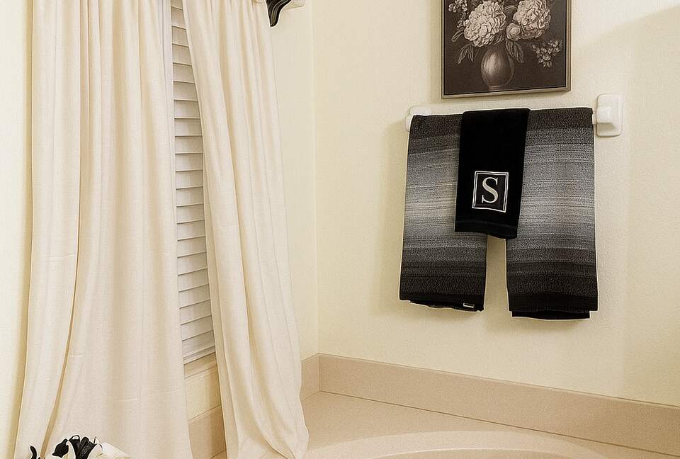 Villa Solora Modern Spanish-Inspired Retreat on Florida’s Intracoastal Waterway - Port Charlotte, Florida