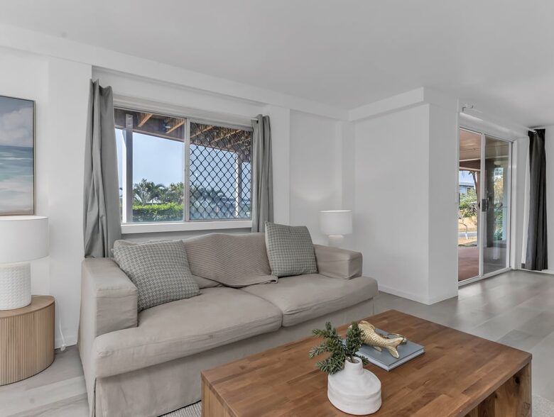 Kingscliff Hill Retreat with Sweeping Ocean Views - Kingscliff, Australia