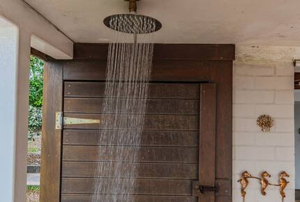 Outdoor shower (heated) after a day at the beach