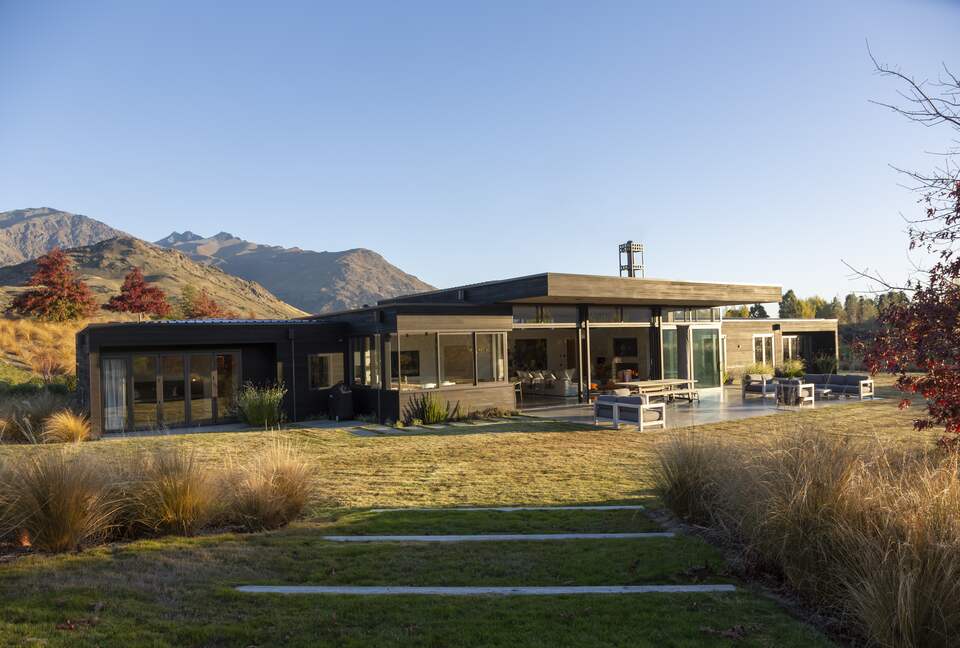 Luxury Alpine Retreat in Queenstown | Bloxham House - Queenstown, New Zealand