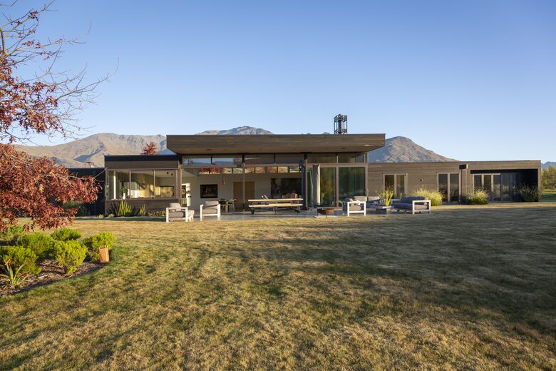 Luxury Alpine Retreat in Queenstown | Bloxham House - Queenstown, New Zealand