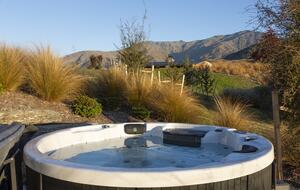 Luxury Alpine Retreat in Queenstown | Bloxham House - Queenstown, New Zealand