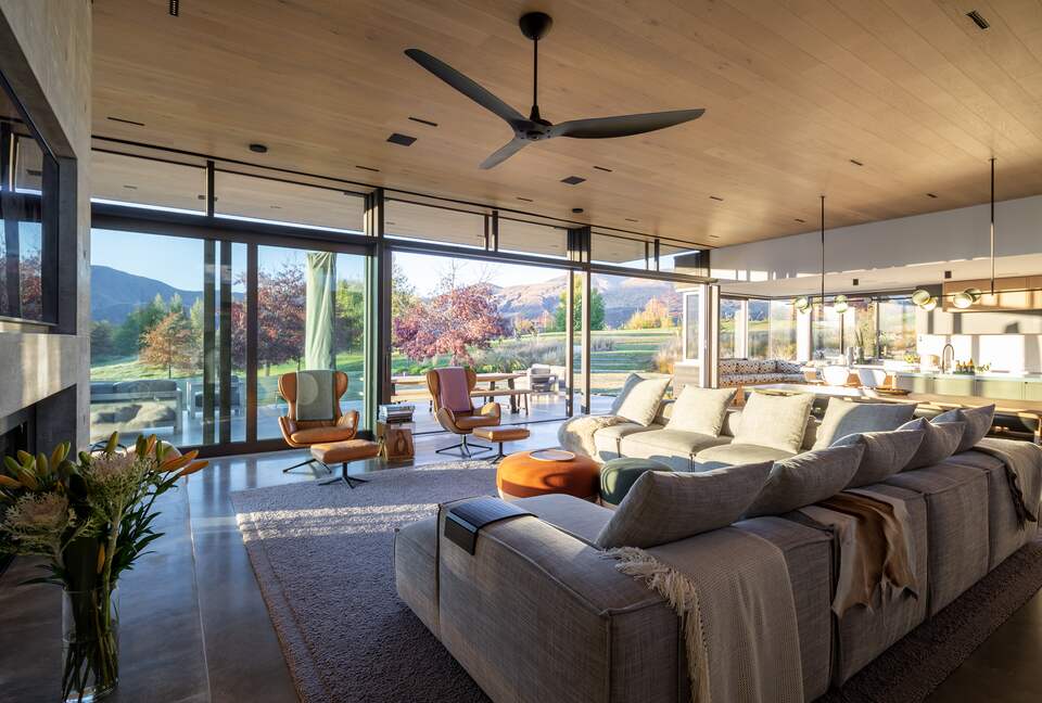 Luxury Alpine Retreat in Queenstown | Bloxham House - Queenstown, New Zealand