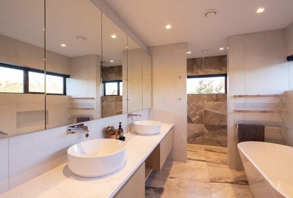 Luxury Alpine Retreat in Queenstown | Bloxham House - Queenstown, New Zealand