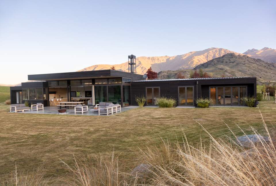 Luxury Alpine Retreat in Queenstown | Bloxham House - Queenstown, New Zealand