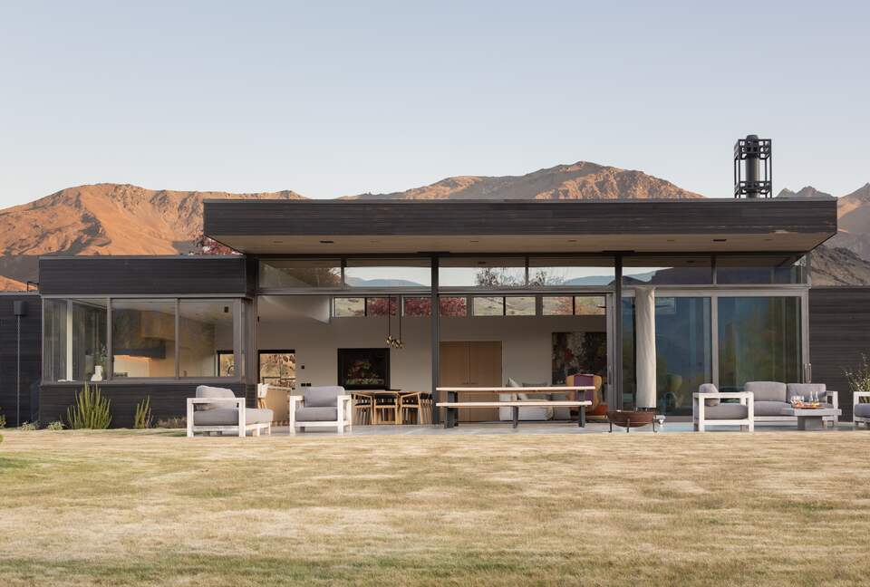 Luxury Alpine Retreat in Queenstown | Bloxham House - Queenstown, New Zealand