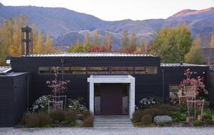 Luxury Alpine Retreat in Queenstown | Bloxham House - Queenstown, New Zealand