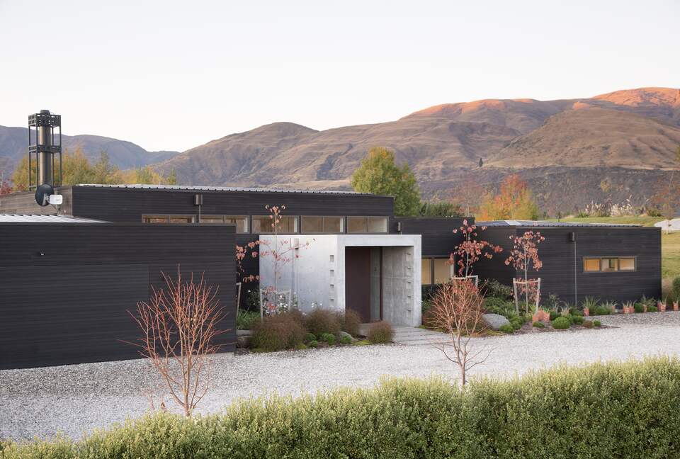 Luxury Alpine Retreat in Queenstown | Bloxham House - Queenstown, New Zealand