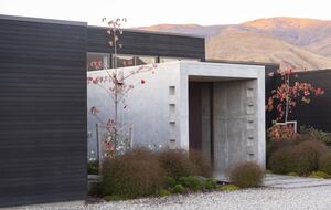 Luxury Alpine Retreat in Queenstown | Bloxham House - Queenstown, New Zealand