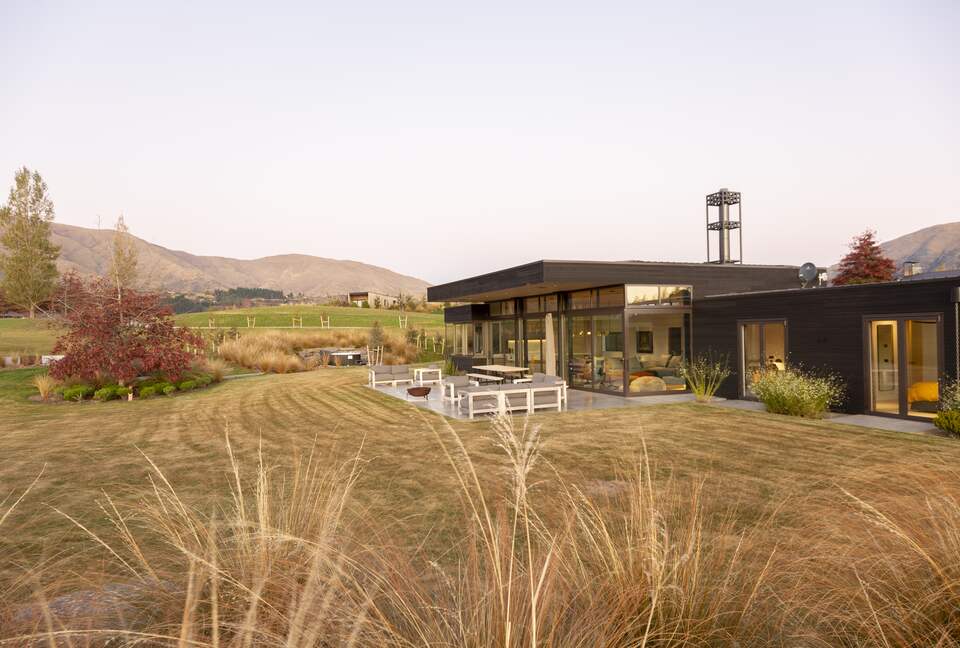 Luxury Alpine Retreat in Queenstown | Bloxham House - Queenstown, New Zealand